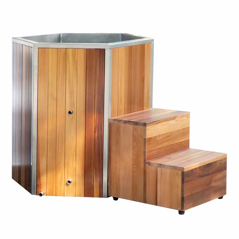 Cedar Cold Plunge Tub na may Access Step